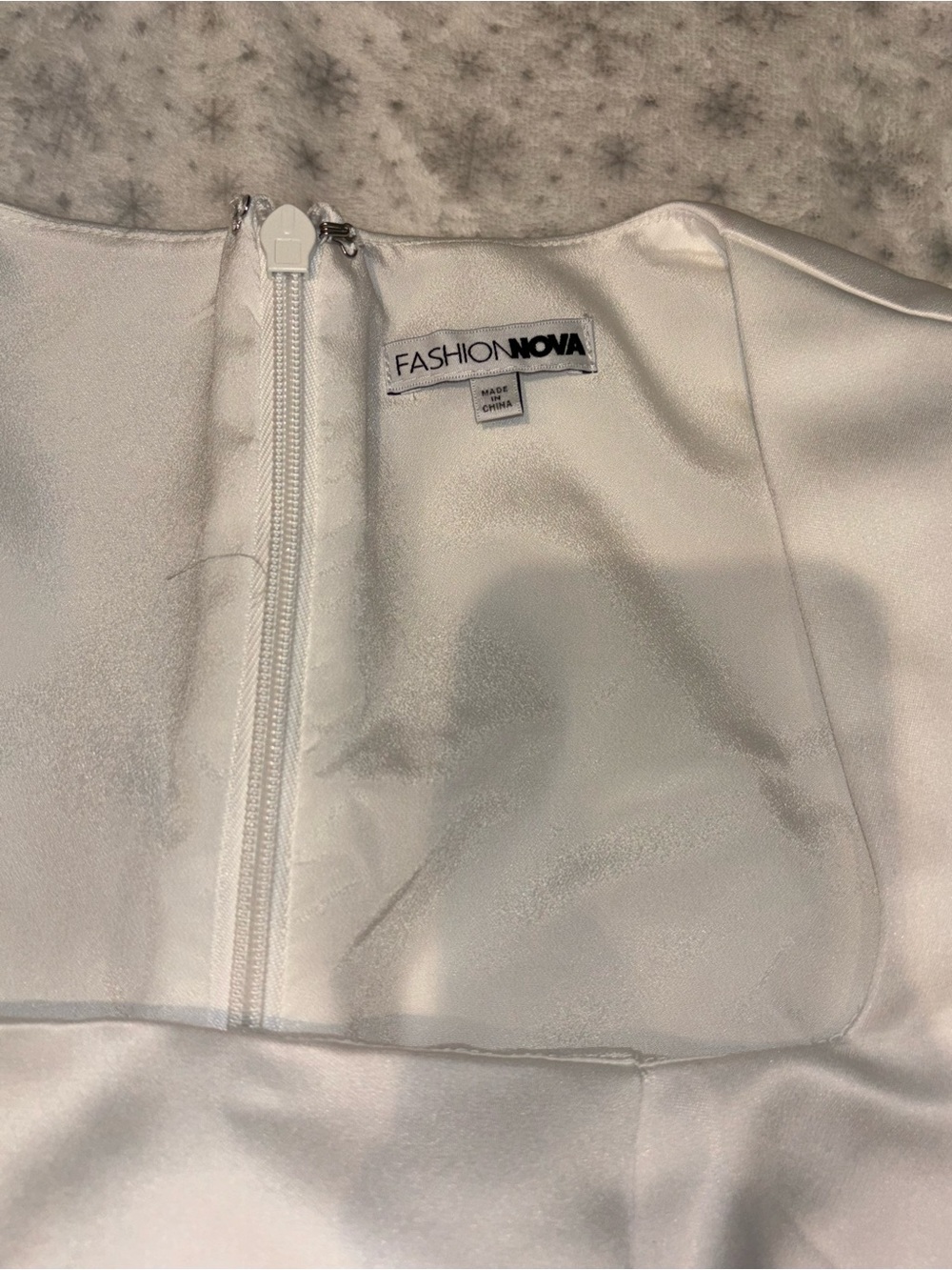 White graduation dress - Picture 5 of 8